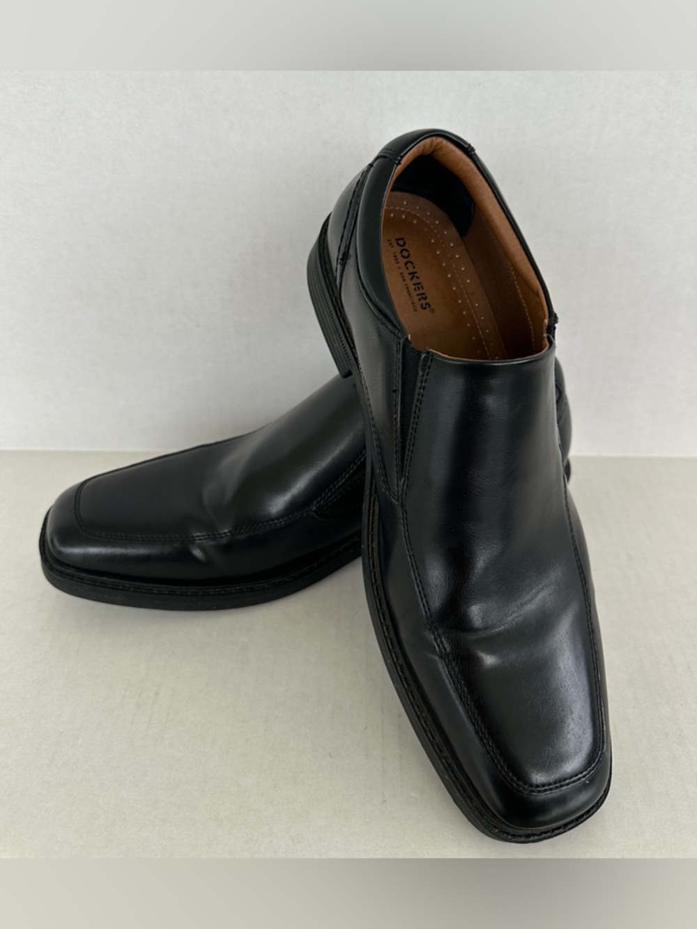 Dockers Black Slip-On Loafers with Tan Lining